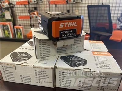 Stihl AP300S Golf cart