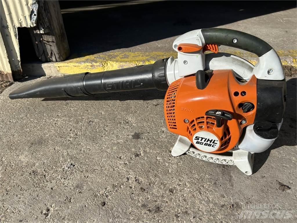Stihl BG86 Golf cart