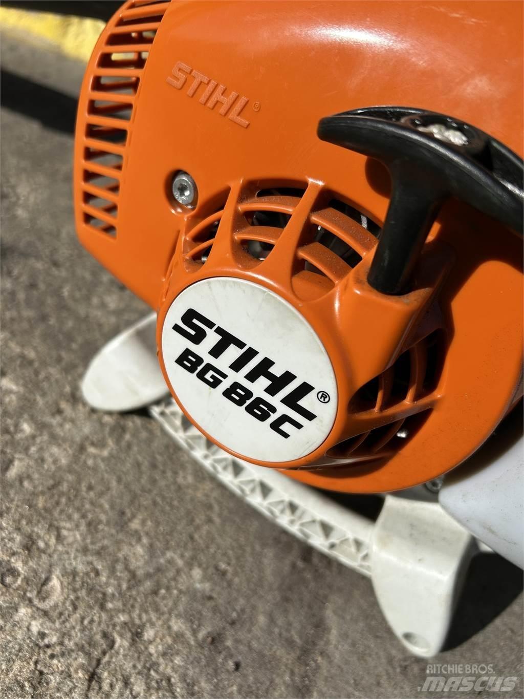 Stihl BG86 Golf cart