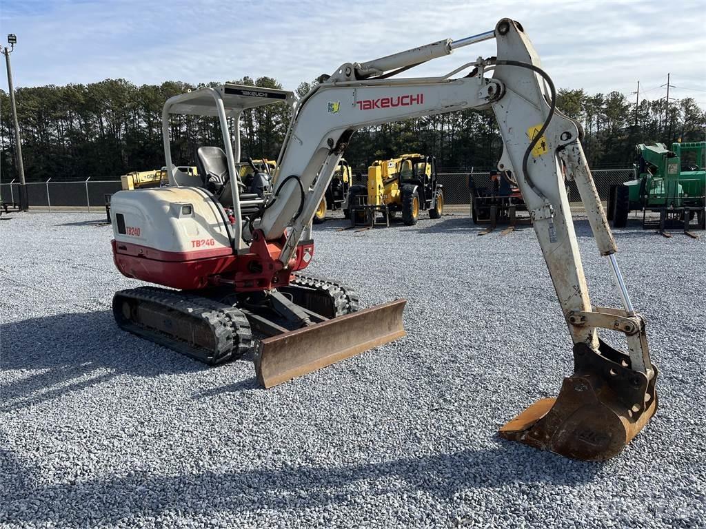 Takeuchi TB240 Escavatori cingolati