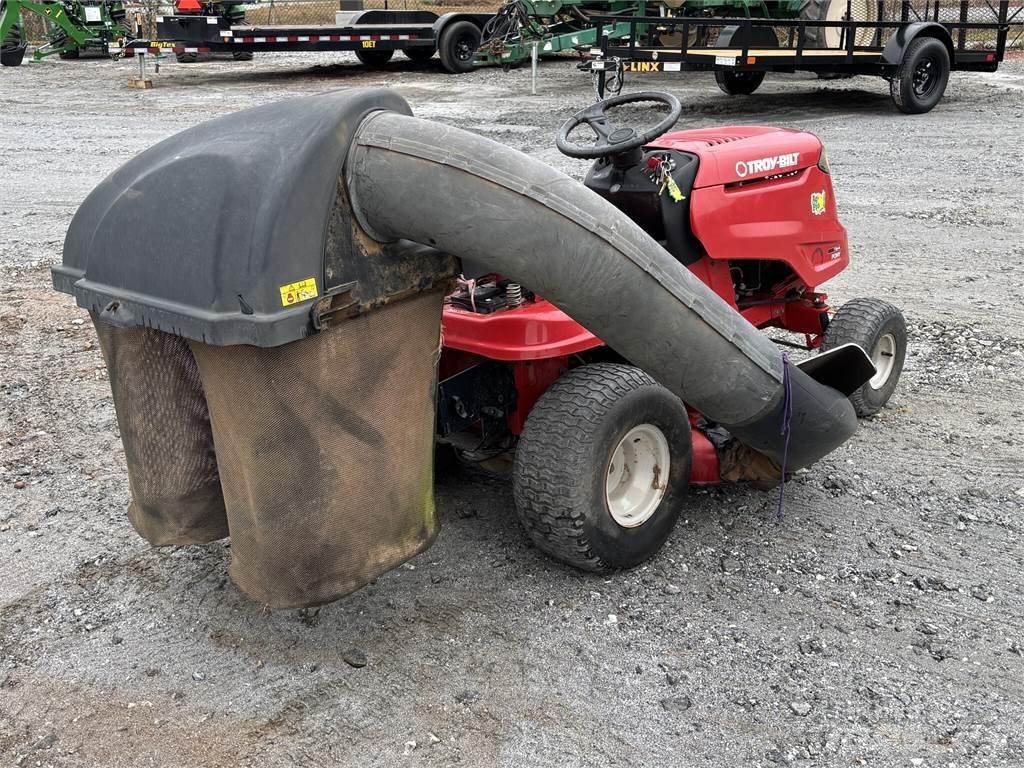 Troy-Bilt Pony Trattorini tagliaerba