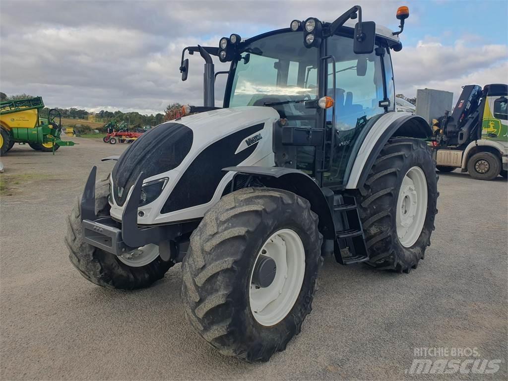 Valtra A104 Trattori