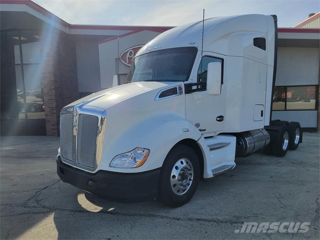 Kenworth T680 Motrici e Trattori Stradali