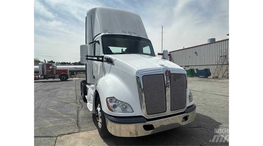 Kenworth T680 Motrici e Trattori Stradali