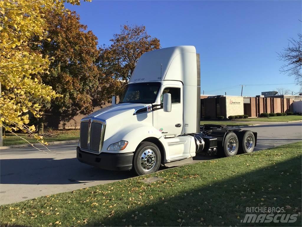Kenworth T680 Motrici e Trattori Stradali