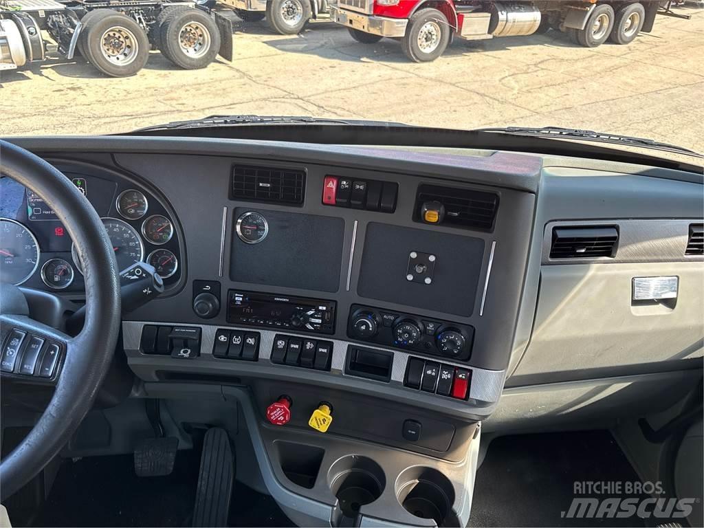 Kenworth T680 Motrici e Trattori Stradali