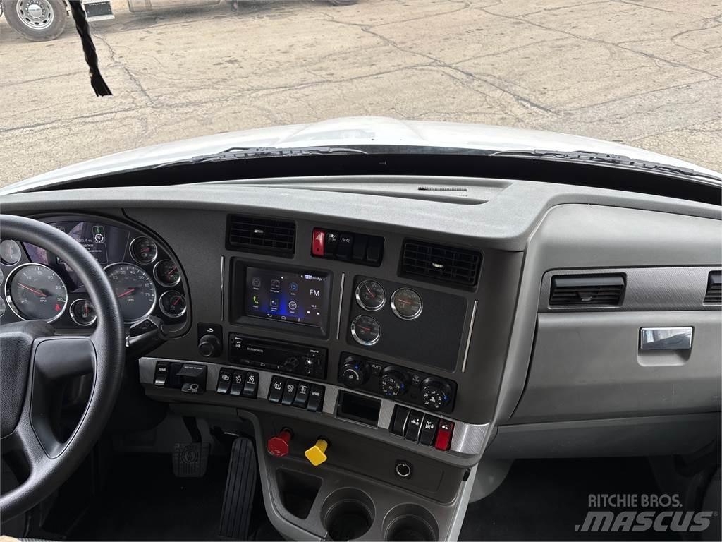 Kenworth T680 Motrici e Trattori Stradali