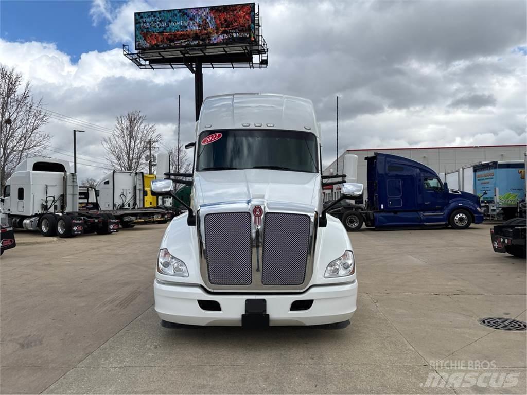 Kenworth T680 Motrici e Trattori Stradali