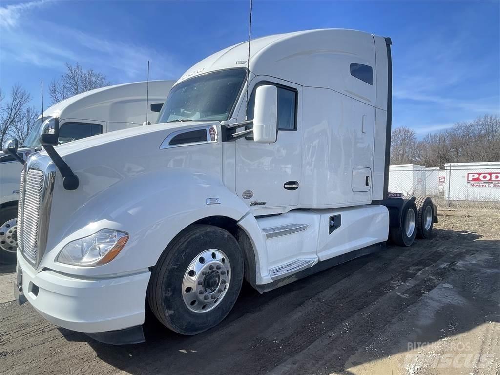 Kenworth T680 Motrici e Trattori Stradali