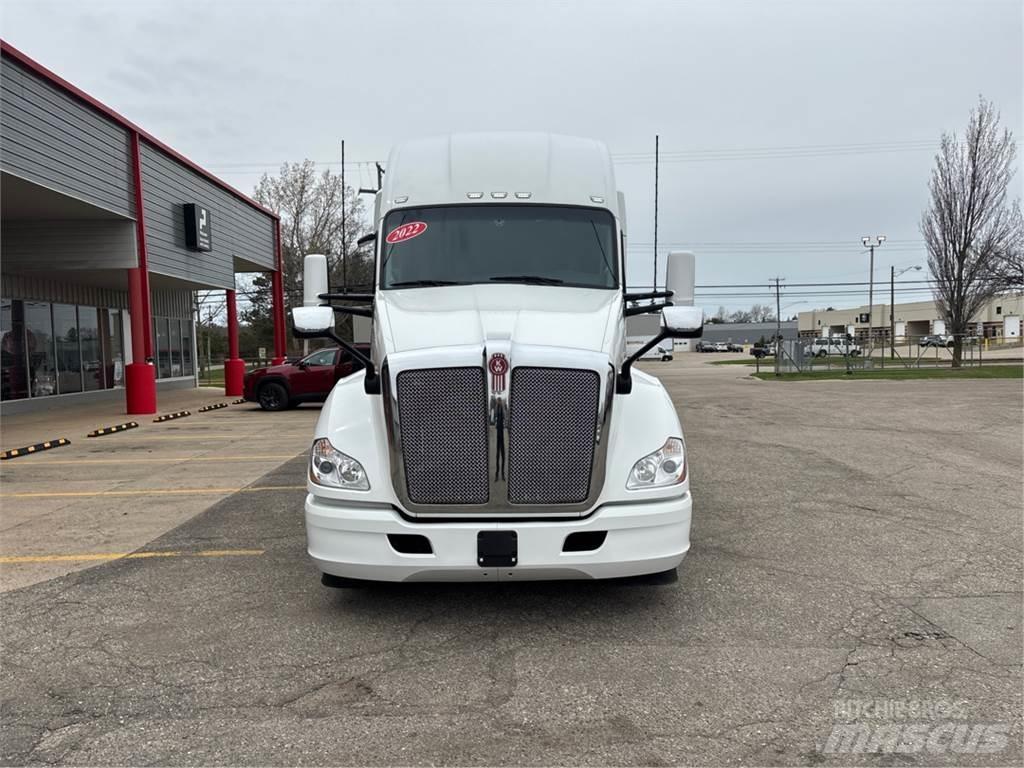 Kenworth T680 Motrici e Trattori Stradali