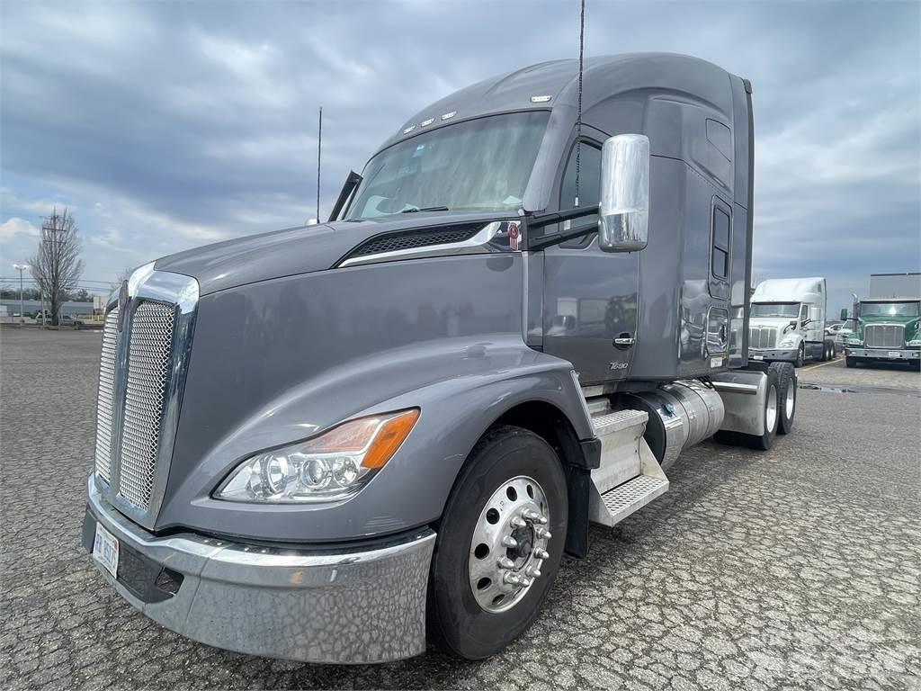 Kenworth T680 Motrici e Trattori Stradali