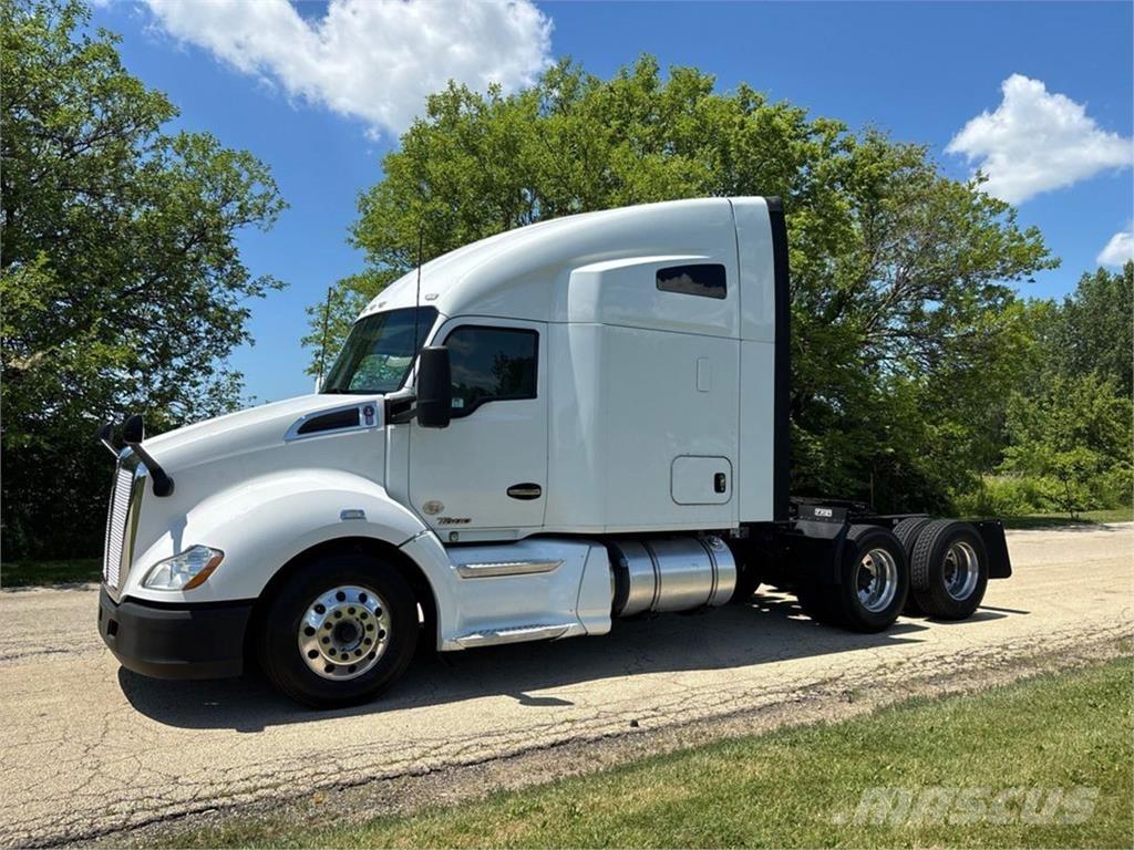 Kenworth T680 Motrici e Trattori Stradali