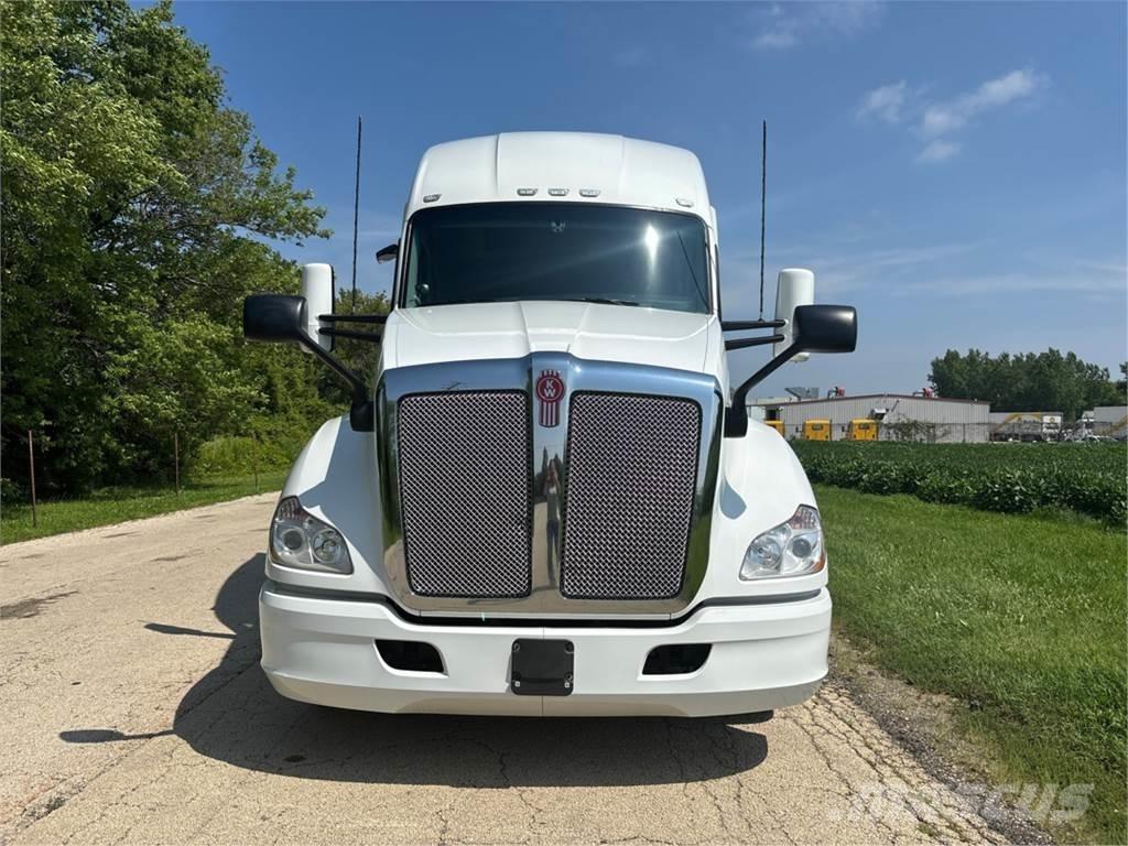 Kenworth T680 Motrici e Trattori Stradali