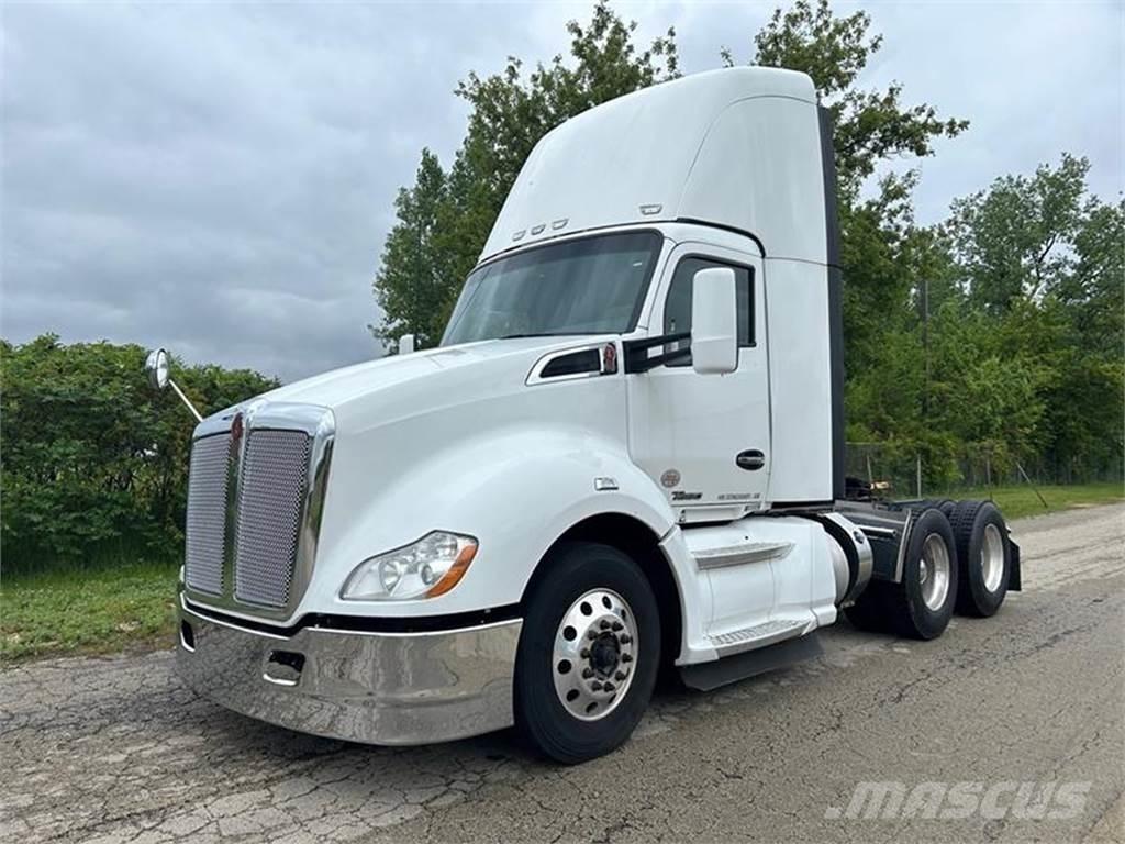Kenworth T680 Motrici e Trattori Stradali