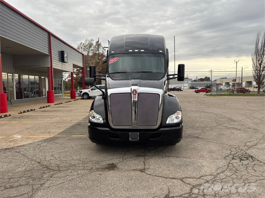 Kenworth T680 Motrici e Trattori Stradali