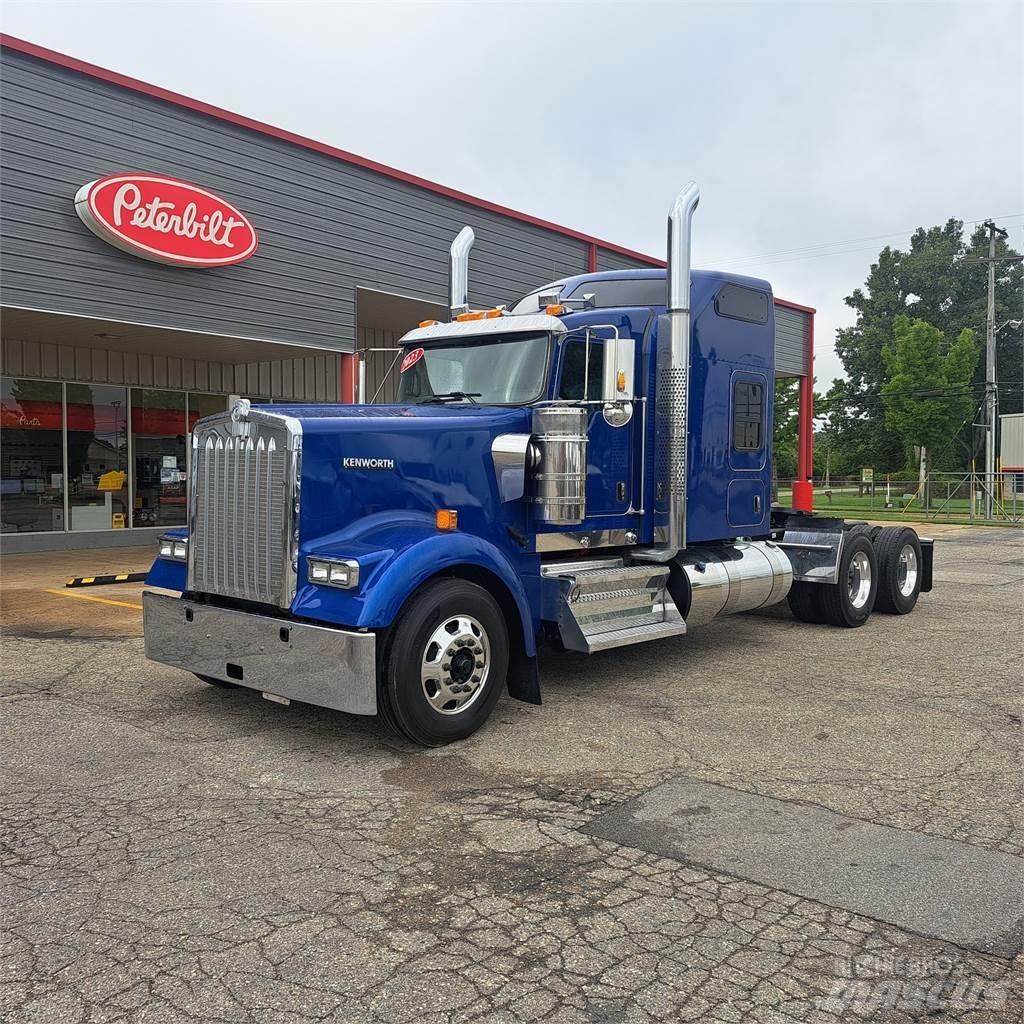 Kenworth W900 Motrici e Trattori Stradali