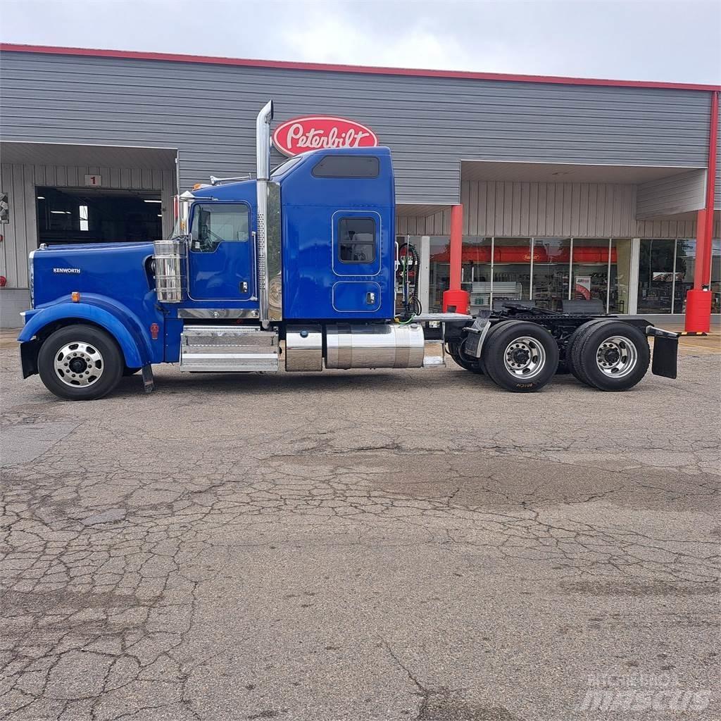 Kenworth W900 Motrici e Trattori Stradali