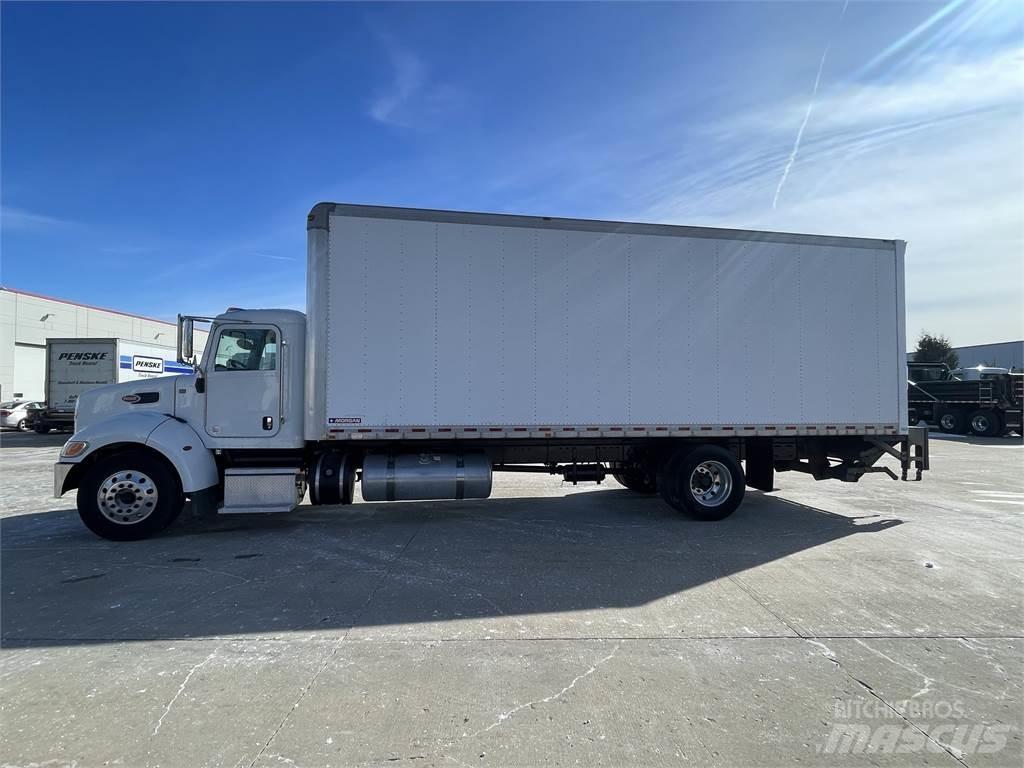 Peterbilt 337 Camion cassonati