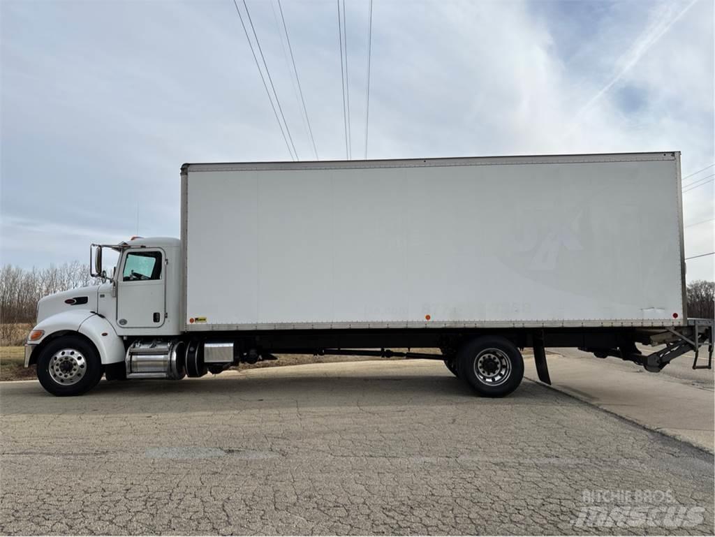 Peterbilt 337 Camion cassonati