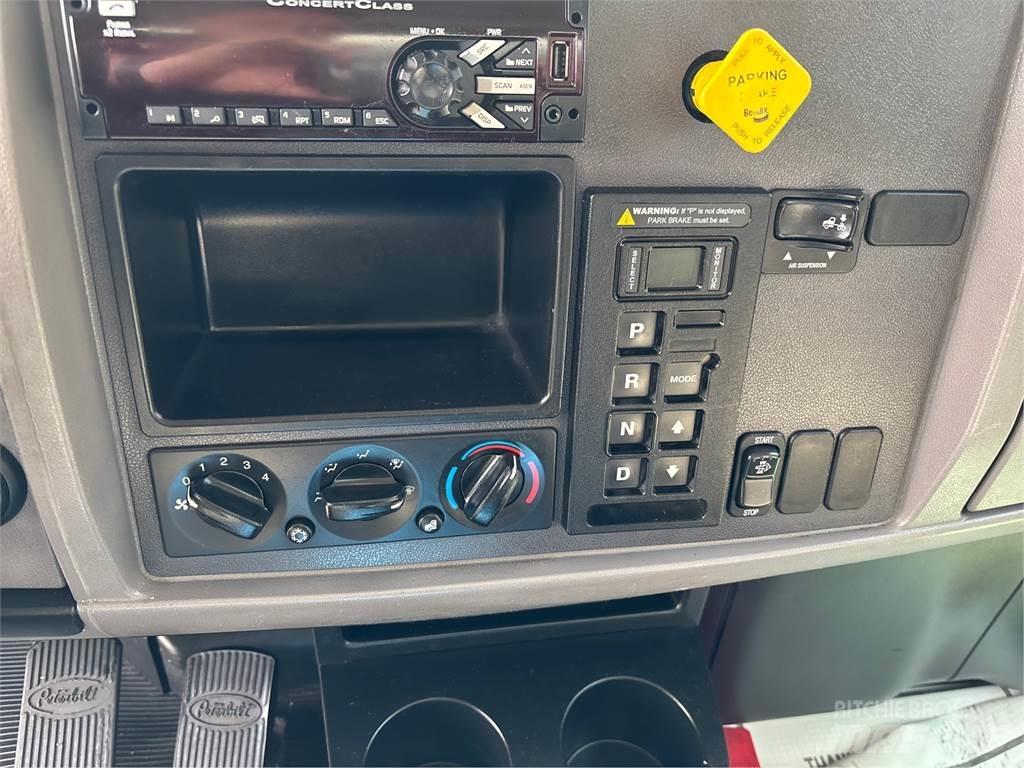 Peterbilt 337 Camion cassonati