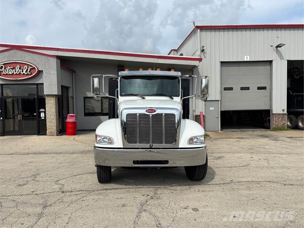 Peterbilt 337 Camion altro