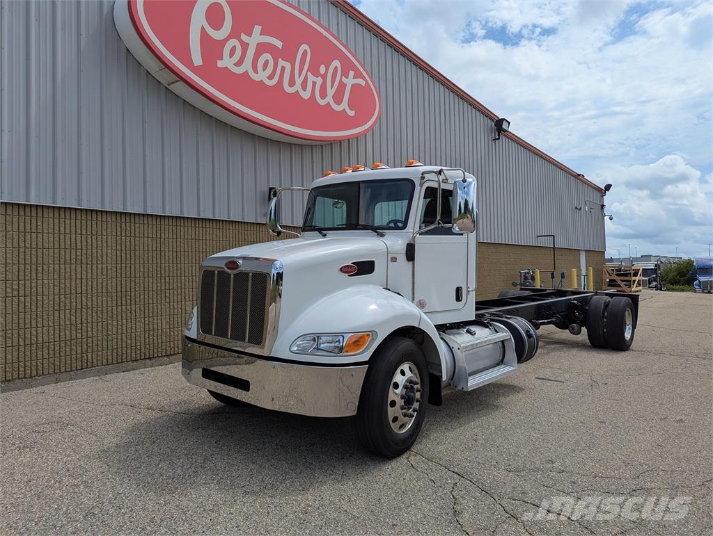 Peterbilt 337 Camion altro