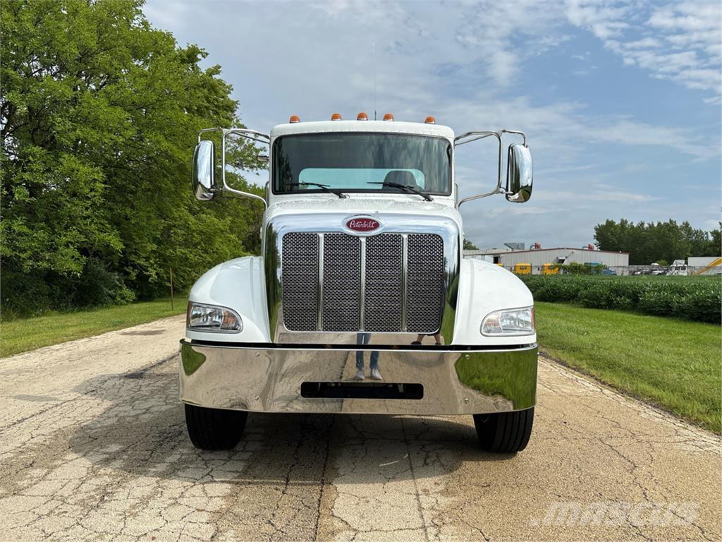 Peterbilt 337 Camion altro