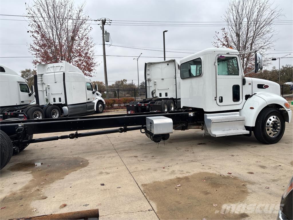 Peterbilt 337 Camion altro