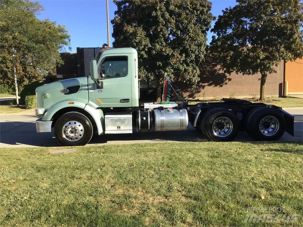 Peterbilt 567 Motrici e Trattori Stradali