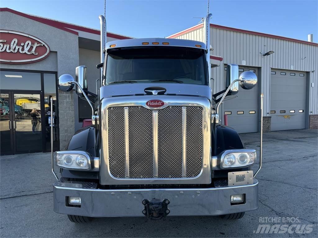 Peterbilt 567 Motrici e Trattori Stradali