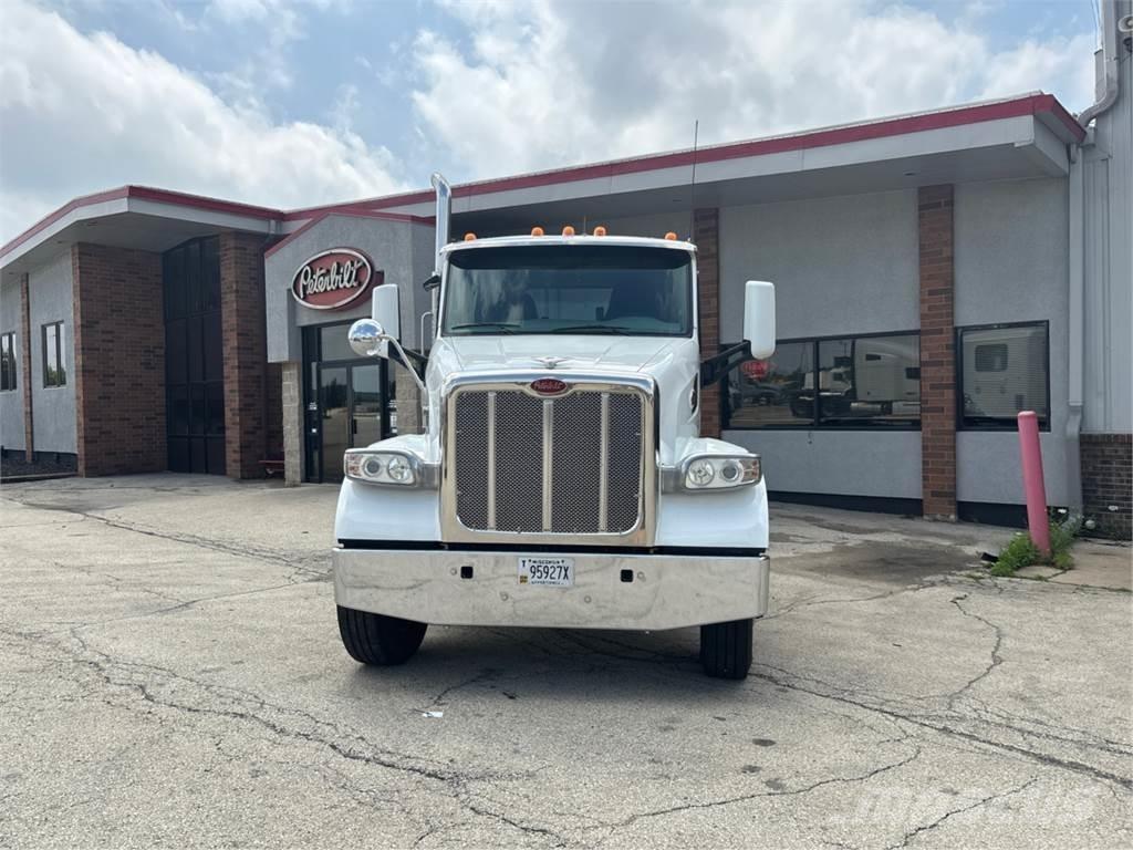 Peterbilt 567 Motrici e Trattori Stradali