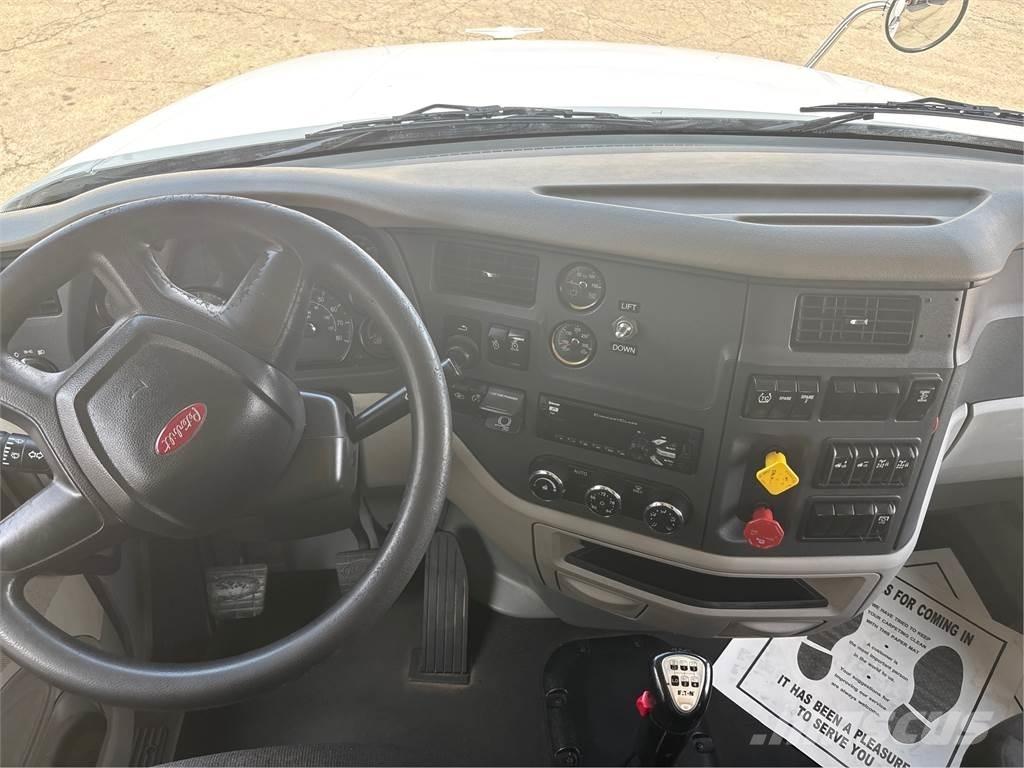 Peterbilt 567 Motrici e Trattori Stradali