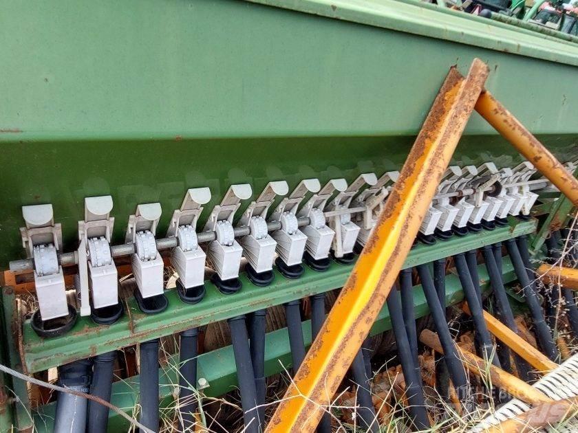 Amazone 402 Manutenzione verde e strade – Altro