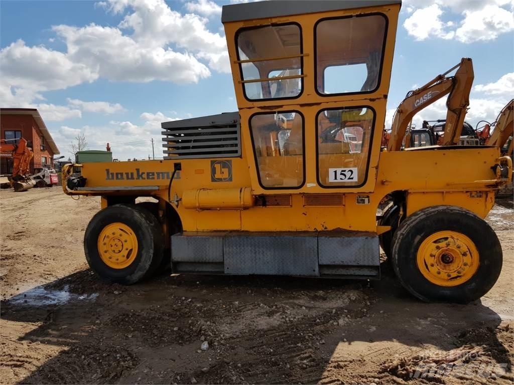 Bomag SGW-17 Rulli gommati