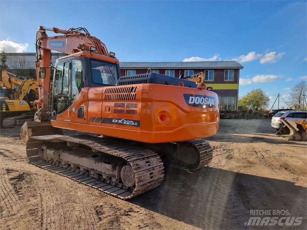 Doosan DX 225LC-3 Escavatori cingolati