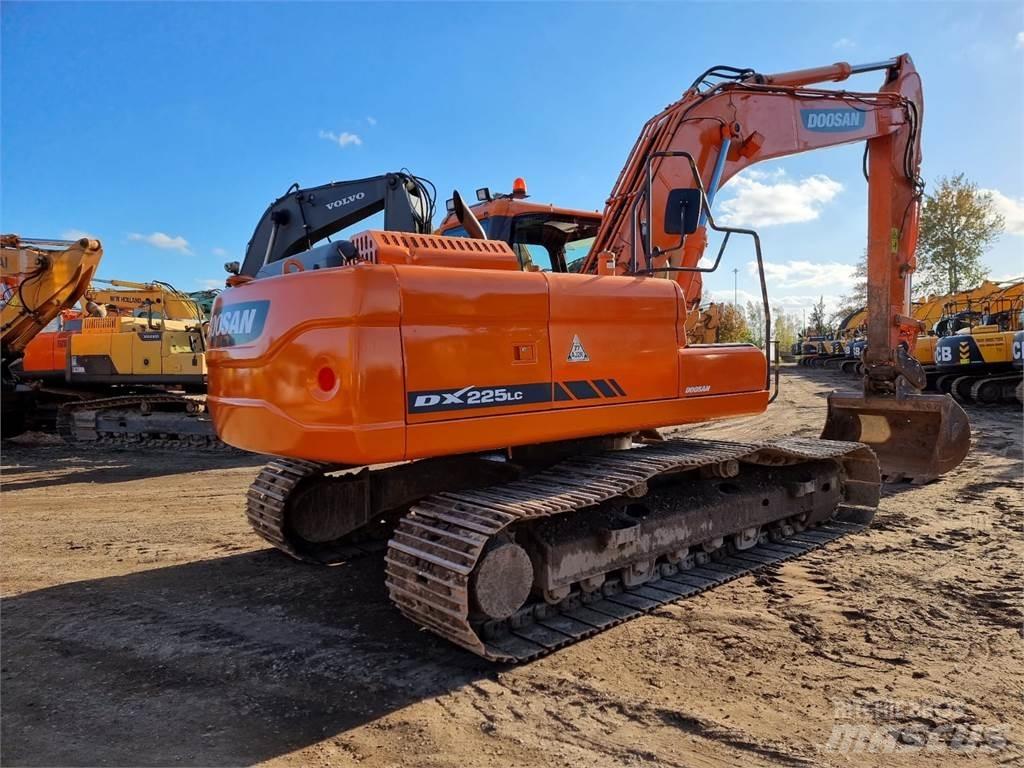 Doosan DX 225LC-3 Escavatori cingolati