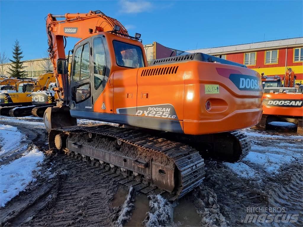 Doosan DX225LC Escavatori cingolati