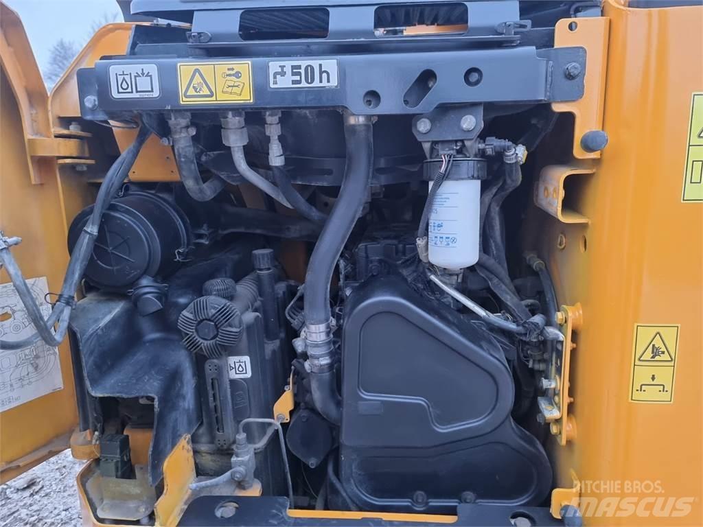 JCB 135HD Mini Pale Gommate