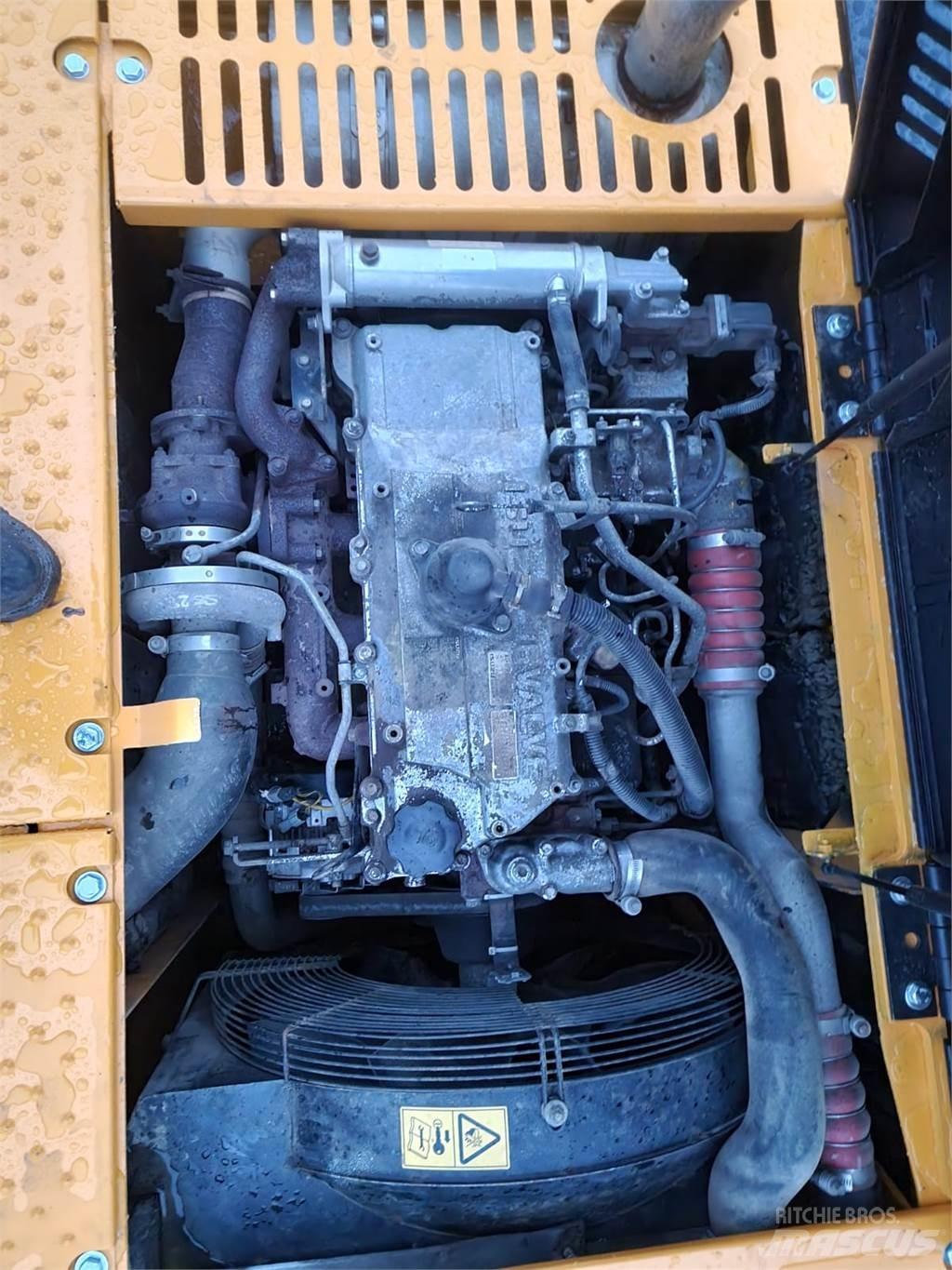 JCB JS220LC Escavatori cingolati