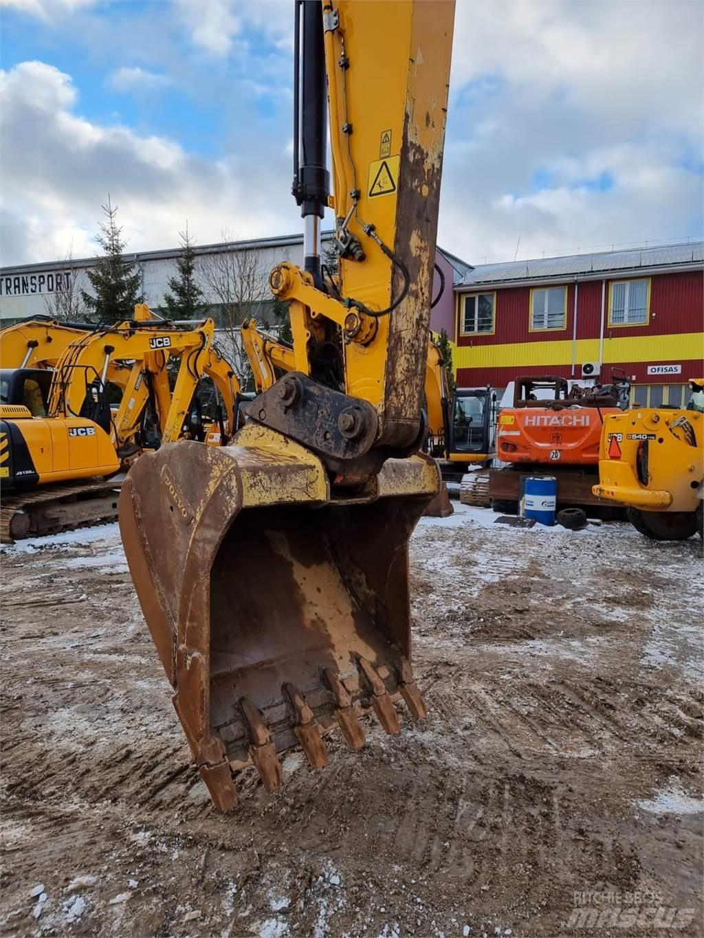 JCB JS220LC Plus Escavatori cingolati