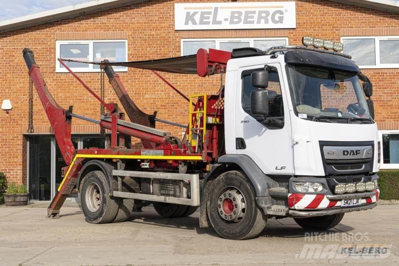 DAF  Camion con gancio di sollevamento