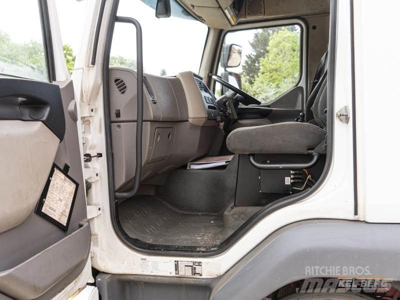 DAF  Camion con gancio di sollevamento