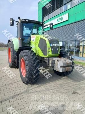 CLAAS Axion 820 Trattori