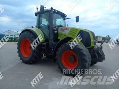 CLAAS Axion 820 Trattori