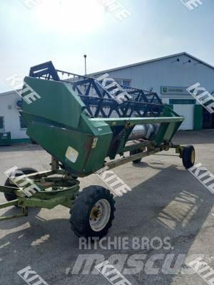 John Deere 2256 2WD Mietitrebbiatrici