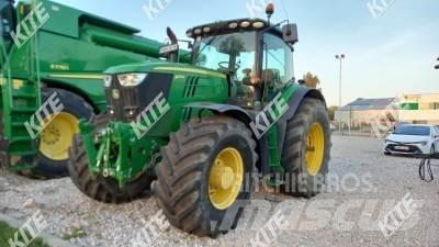 John Deere 6215R Trattori