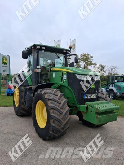 John Deere 7230R Trattori