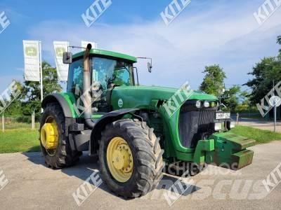 John Deere 8220 Trattori