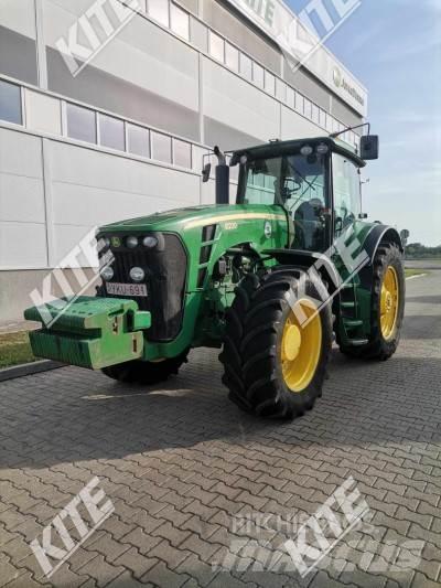 John Deere 8230 Trattori
