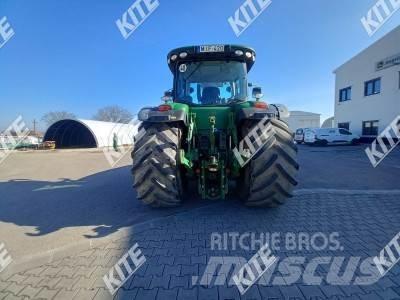 John Deere 8335R Trattori